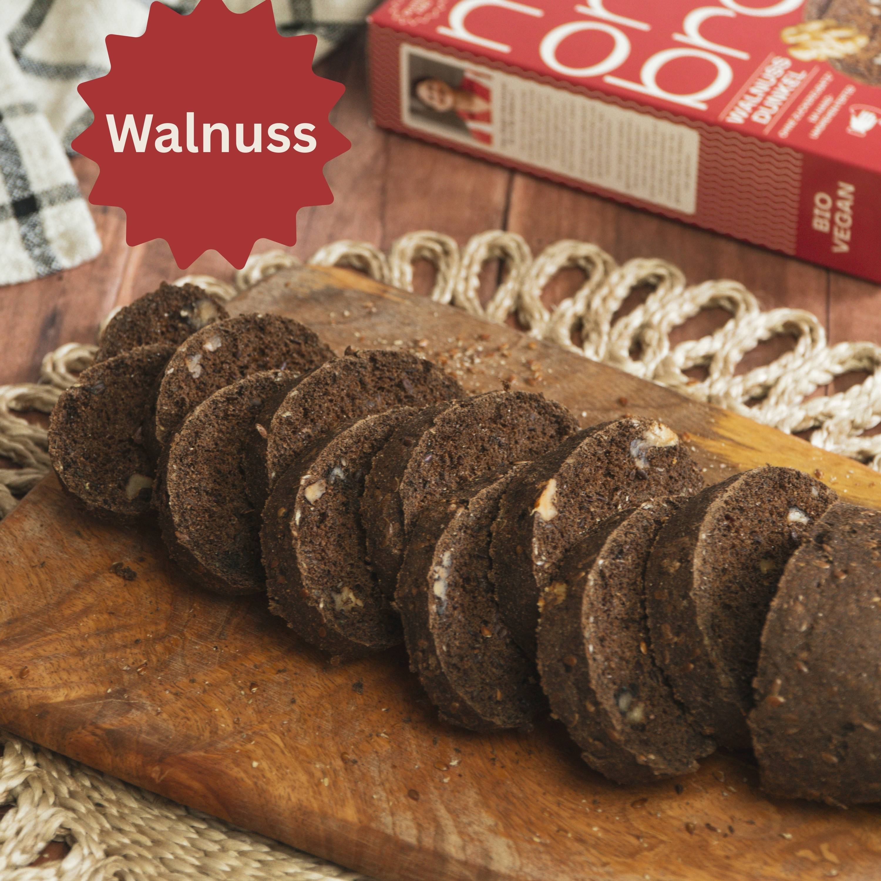 Maroni-Brot aufgeschnitten mit Walnuss – glutenfrei, nussig-aromatisch, ballaststoffreich, proteinreich – gebacken aus der My Makery Brotbackmischung