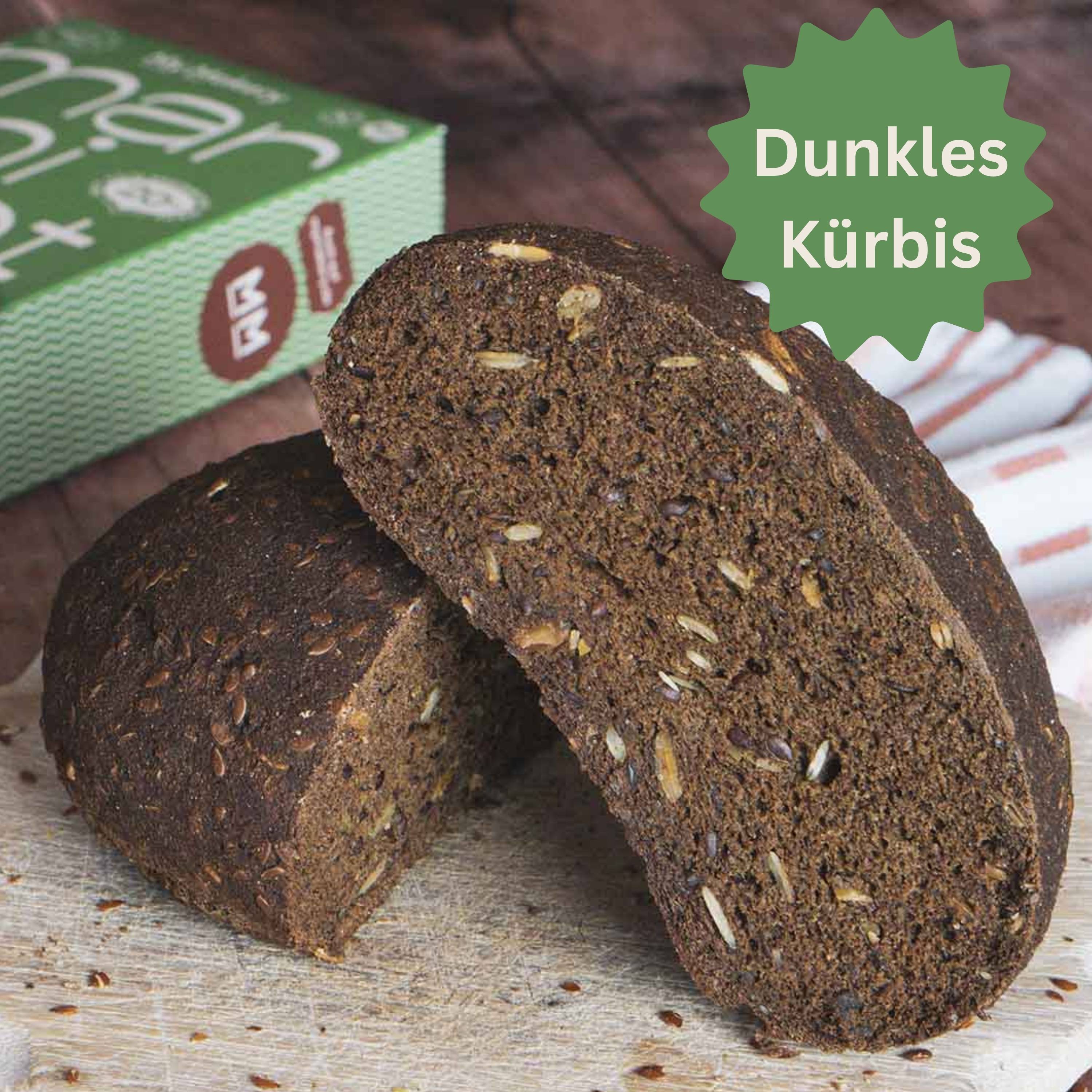 Dunkles Maroni-Brot mit Kürbis – glutenfrei, herzhaft, ballaststoffreich und proteinreich – gebacken mit der My Makery Brotbackmischung